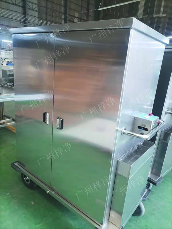 密閉式滅菌器械物品電動轉(zhuǎn)運車采用304拉絲不銹鋼板面板厚度：≥1.2mm,表面作拉絲亞光處理。